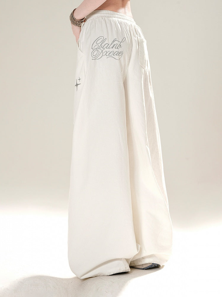 Weiße Jeans mit weitem Bein und Kordelzug in der Taille