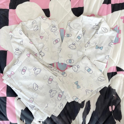 Pyjama-Set mit Engel-Print in Weiß und Rosa