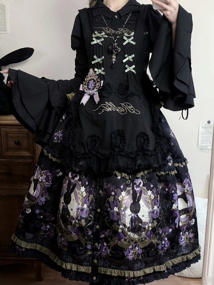 Black Square Neckline with Apron Embroidery Details Lolita