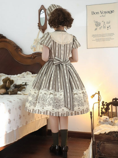 Version Lolita Embroidery Bodice Floral Pattern One and Brown Bowknot Short Striped Piece Classic