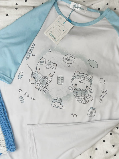 カイワイプリント ラウンドキティTシャツ 天使 ホワイトブルー ネック