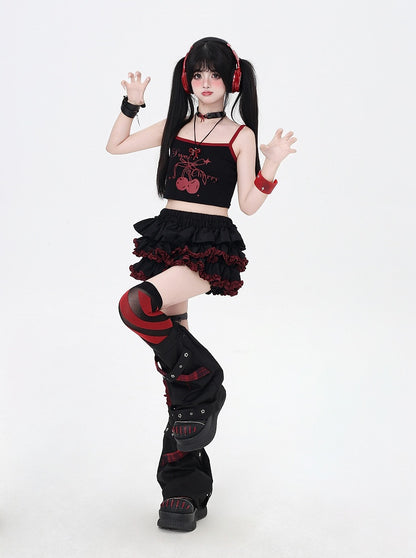 Rotes/schwarzes, kurzes Cami-Top mit Kirschdruck, Lila/Weiß