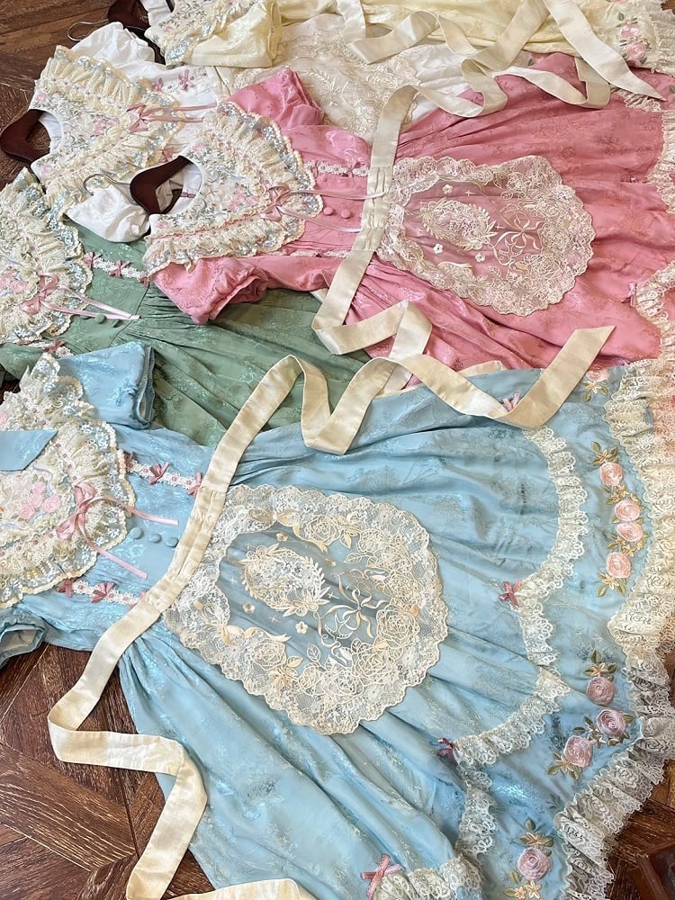 Beige Lolita Floral Embroidery Sheer Apron