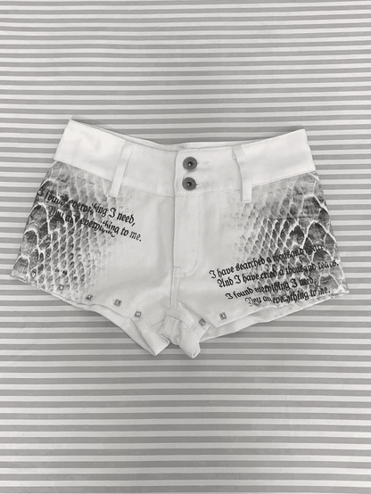 ホワイト ローライズ スネークスキンプリント ミニショーツ