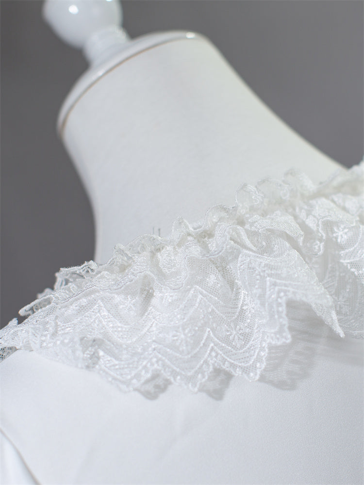 ホワイトレースカラー、レイヤードレース、ベルスリーブのロリータブラウス