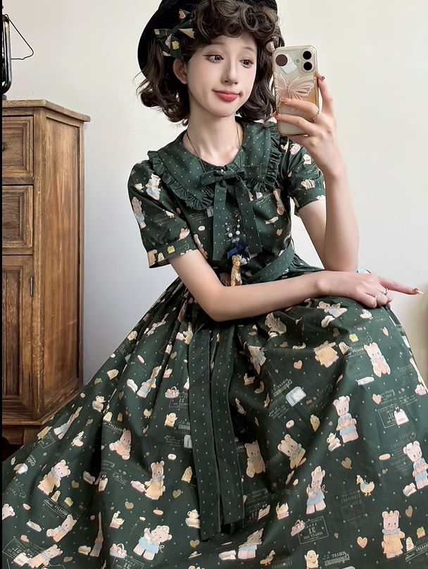 Lolita Green Version Sweet Short Dress Dark Bear Sleeves Print