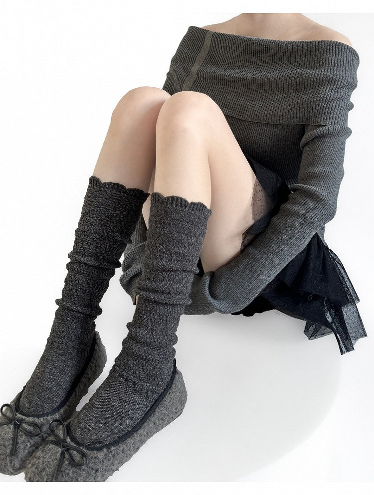 Dark Scalloped Colors: (4 Calf Socks Textured Gray