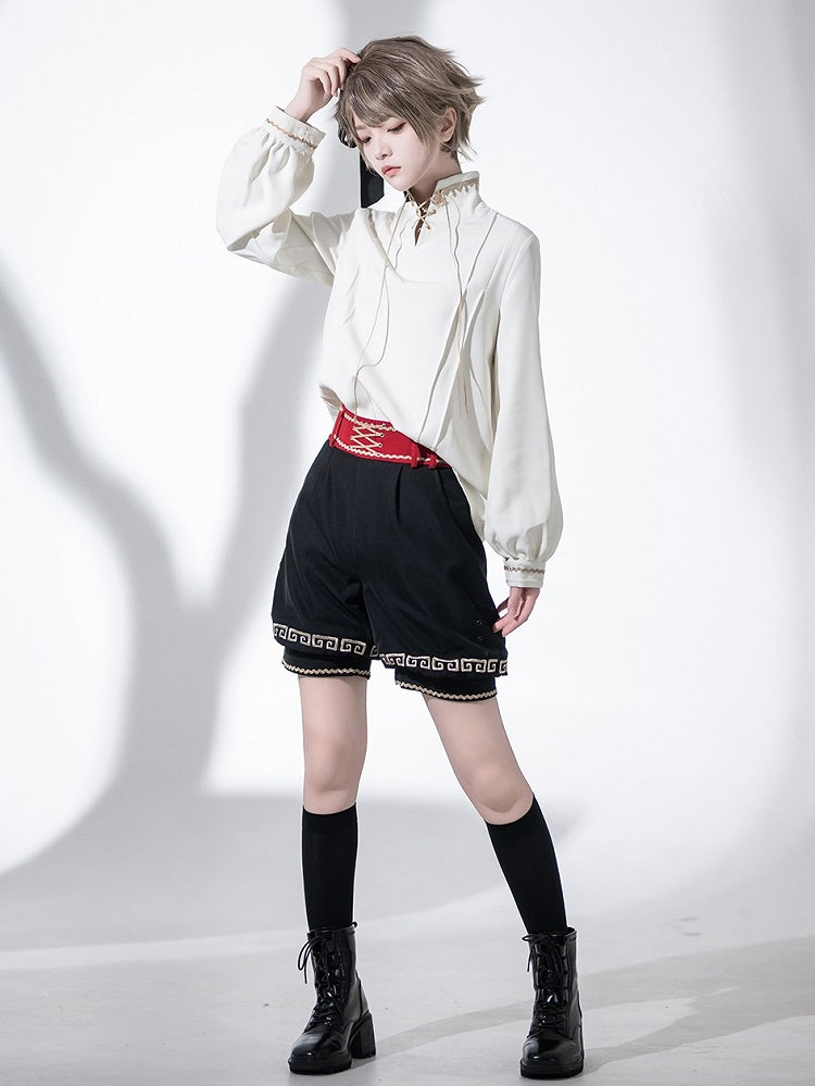 Motif Lace-Up Ruyi Red Gold Details Shorts High-Waisted Black with Embroidered Lace Trim