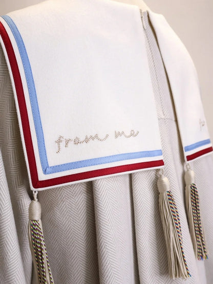 Beiges Ouji-Oberteil mit Matrosenmotiv und Leuchtturm-Stickerei, Matrosenkragen und Kontrastbesatz