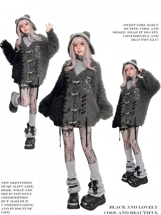 Lockere Strickjacke mit Punk-Bär-Applikation in Schwarz und Grau im Colorblock-Stil