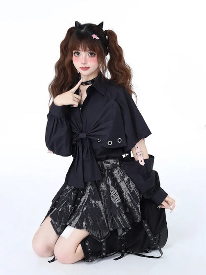 染めタイスカート裾ブラックグレーとハンカチ