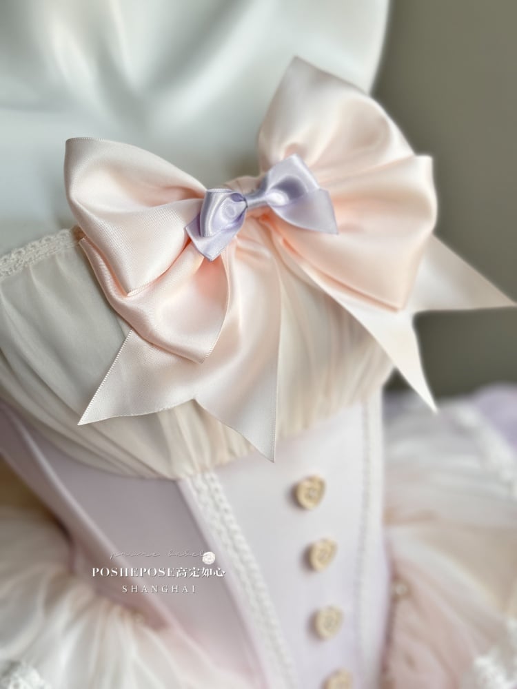 Rosa Balletcore – Trägerloses, bauschiges Kleid mit Taillenstäbchen