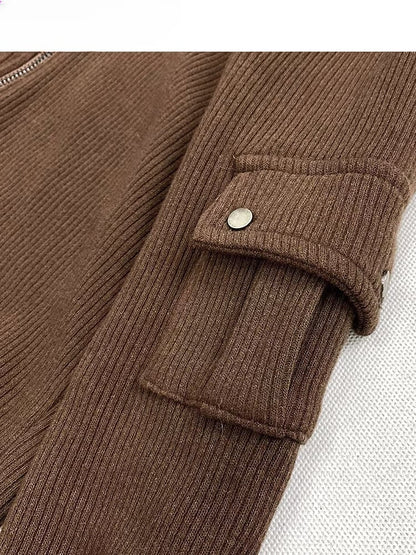 Kaffeefarbenes, schmal geschnittenes Strickoberteil