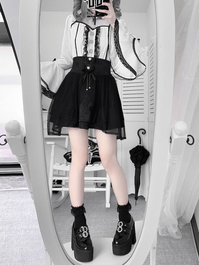 Kei Lace White Contrast Trim Blouse Black Neckline with Illusion Sleeve Jirai Bell