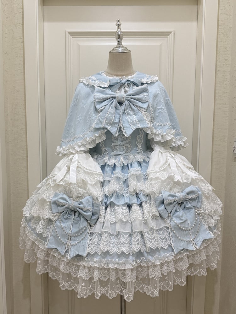 Cape Black Red Pink Blue /