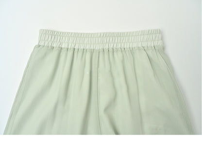 リボンサイドライトグリーンツバメ刺繍セルフタイ