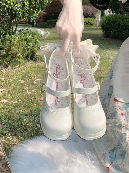 リリーはヒールを磨きました ホワイトメアリーミドルジェーンズ 取り外し可能な谷刺繍の蝶結び