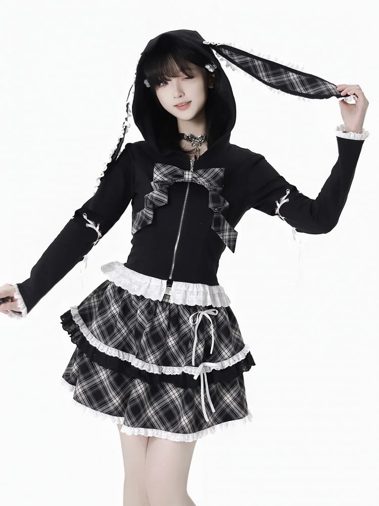 フリルレーストリム、蝶結びディテール、ティアードスカート、ブラックチェック柄