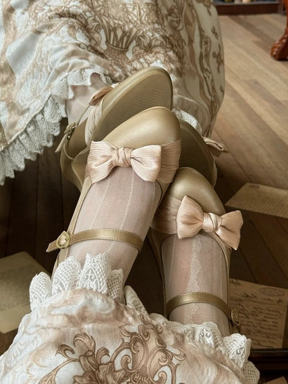 Bow Accents & Decorative Heart Snap PU Golden Mid Heels in Classic Lolita