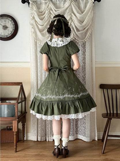 Embroidered Music Note Motif Green Dress with Puff Sleeves and Lace Collar - Surface Spell