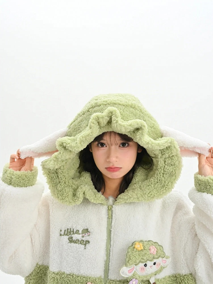 キュートなラムアップリケのホワイト＆グリーンカラーブロックデザインフリースジップパーカー