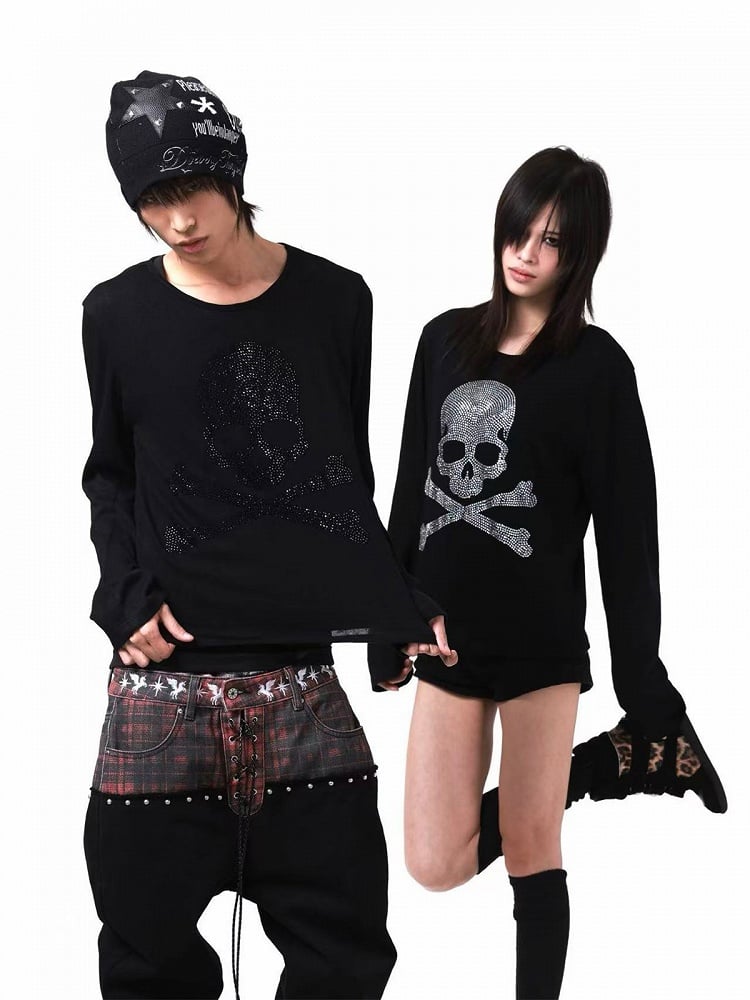 Silver Skull Rhinestone Top with Round Neck and Long Sleeves - DETW OnLine