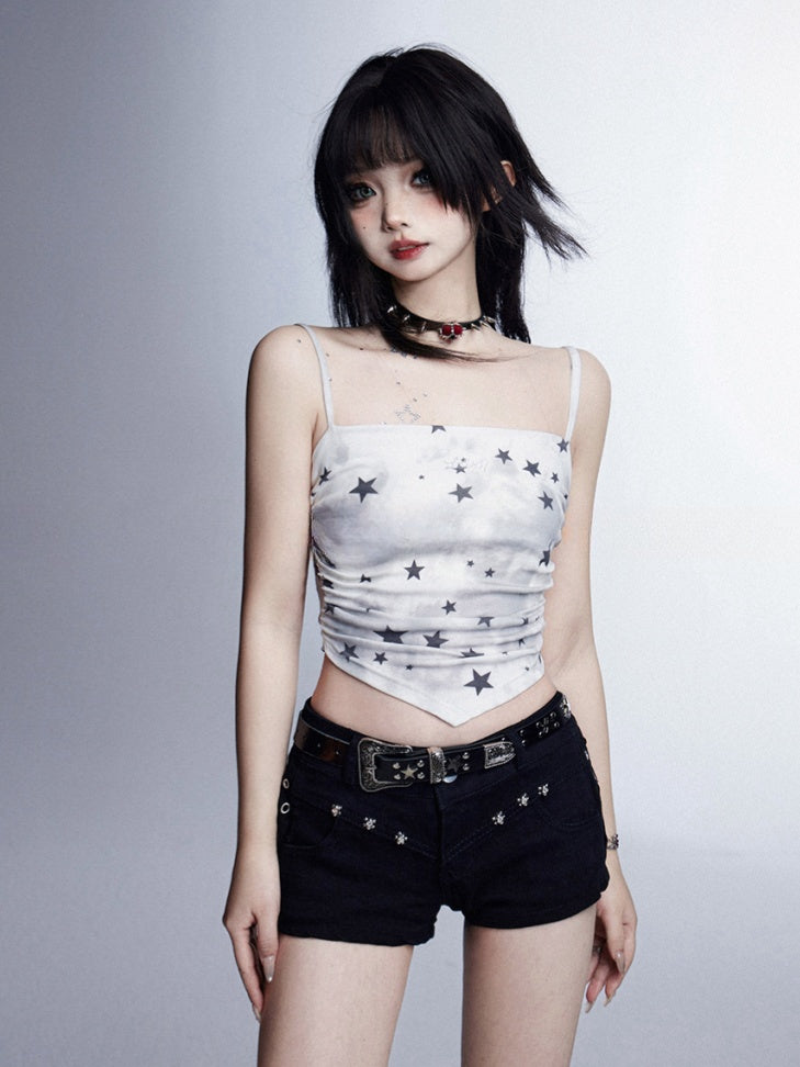 Glamorous – Kurzes Cami-Top mit weißem Bindeband und Dye-Sternenprint