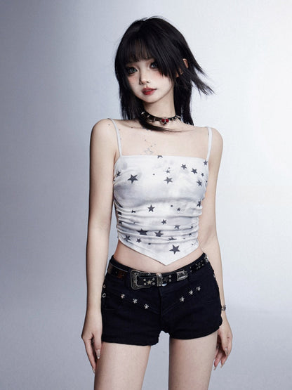 Glamorous – Kurzes Cami-Top mit weißem Bindeband und Dye-Sternenprint