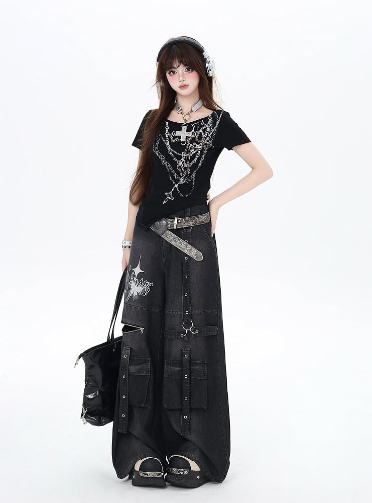 クロスチェーンプリントのグラマラスなブラックのバックレスTシャツ