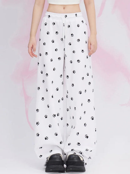 Weiße Freizeithose mit Katzenpfoten-Muster und geradem Bein