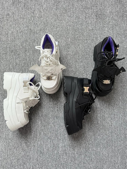 Punk Heart PU-Akzente Schwarze Schnür-Sneaker Fledermaus - Design Flügel Abnehmbar mit Plateau