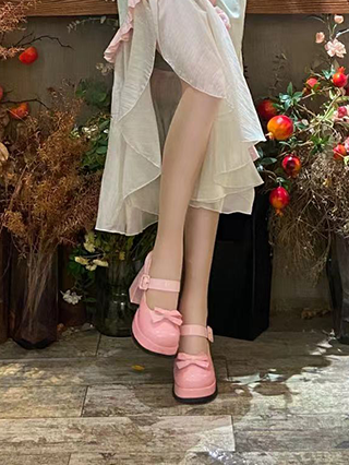 グラデーションピンクの取り外し可能な蝶結びプラットフォームハイブロックヒールロリータシューズ
