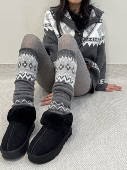 Colors: Knit (2 Fair Warmers Pattern Black Leg Isle