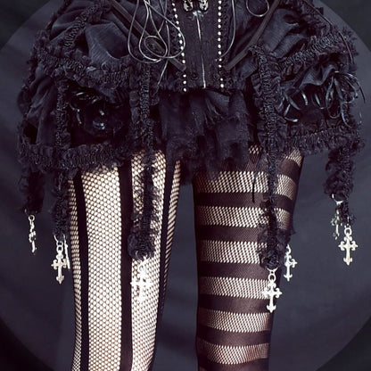 アシンメトリーストライプの網タイツ