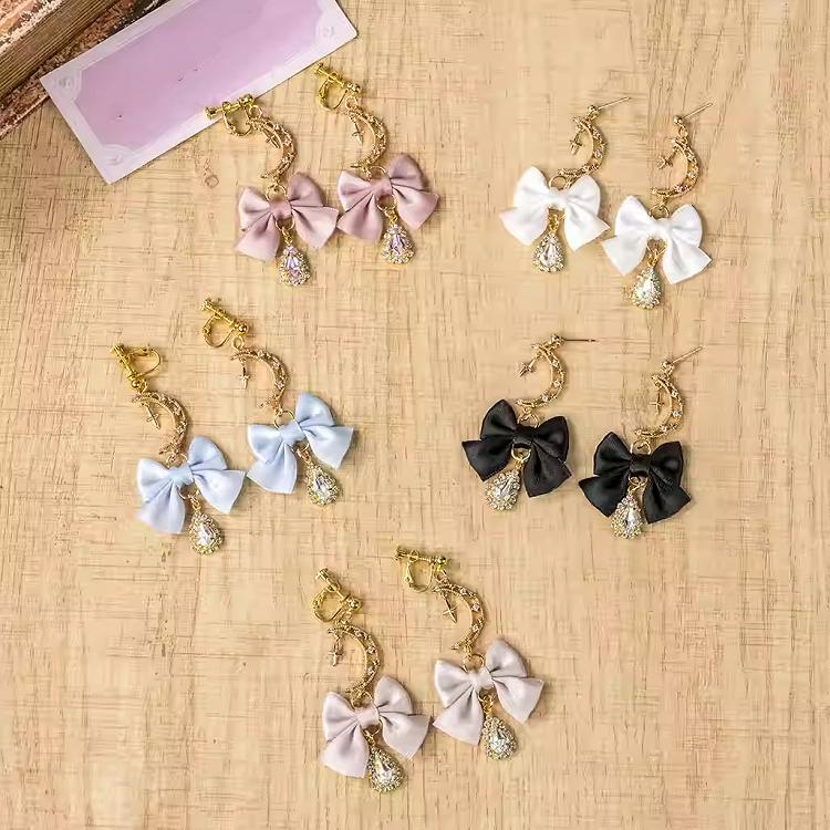 Bow Moon Ear Clips Jirai Kei Pink/Pink/Blue/Black White/Dusty