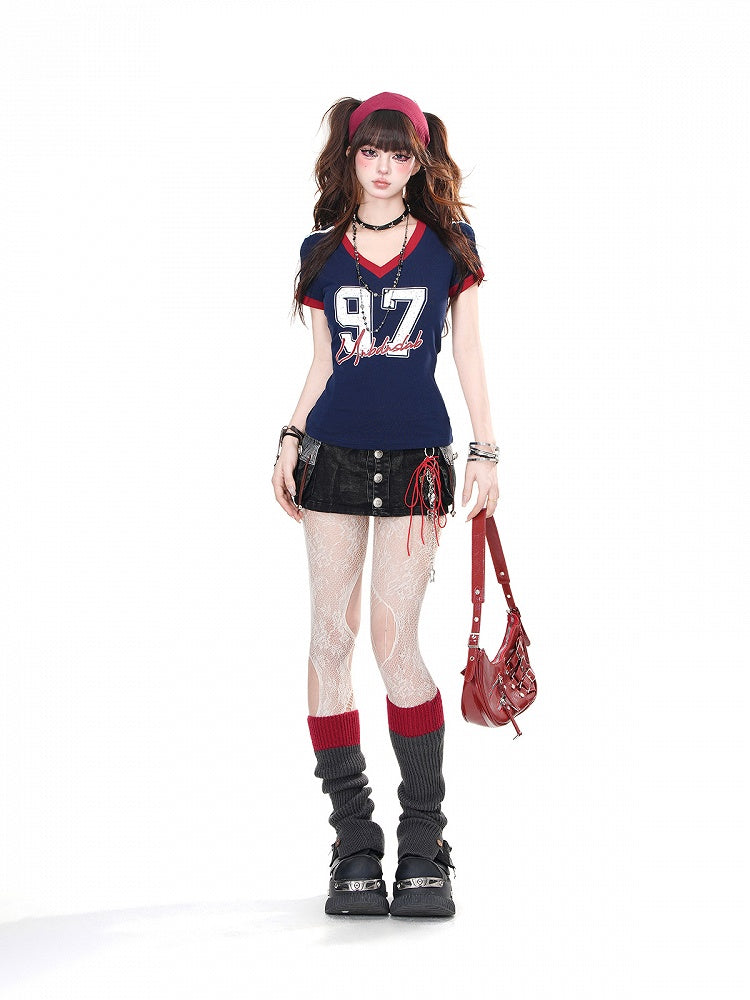 Light Blue/Navy Blue V-Neck Number Contrast Trim Glamorous T-shirt