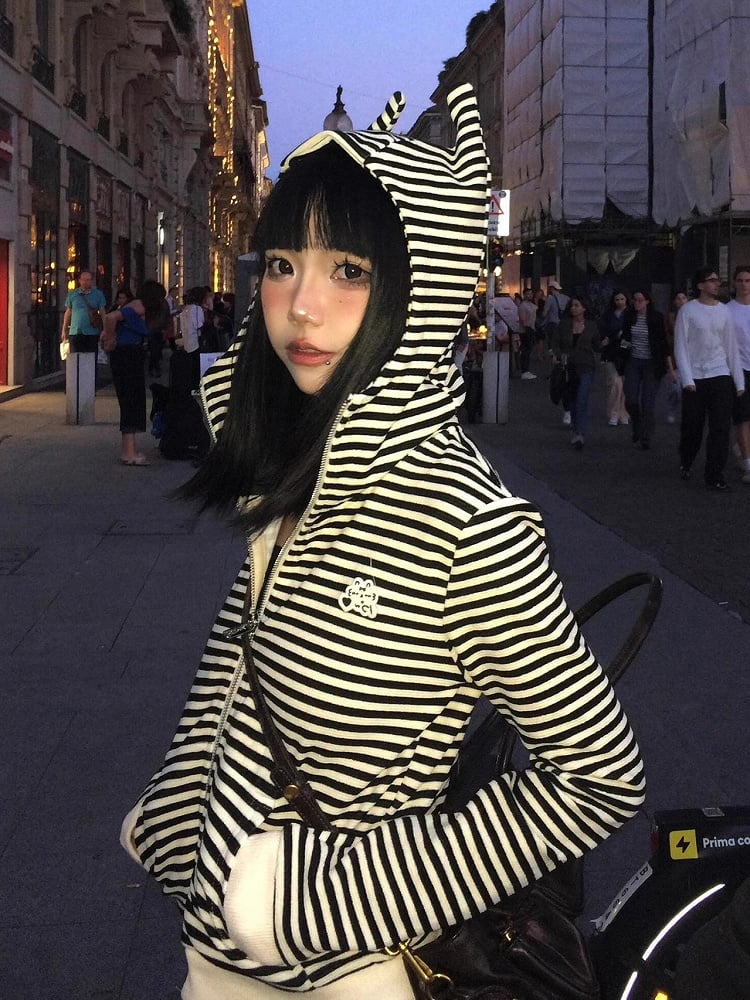 Black Hood Stripes Devil Y2K Hoodie Zip-Up with White