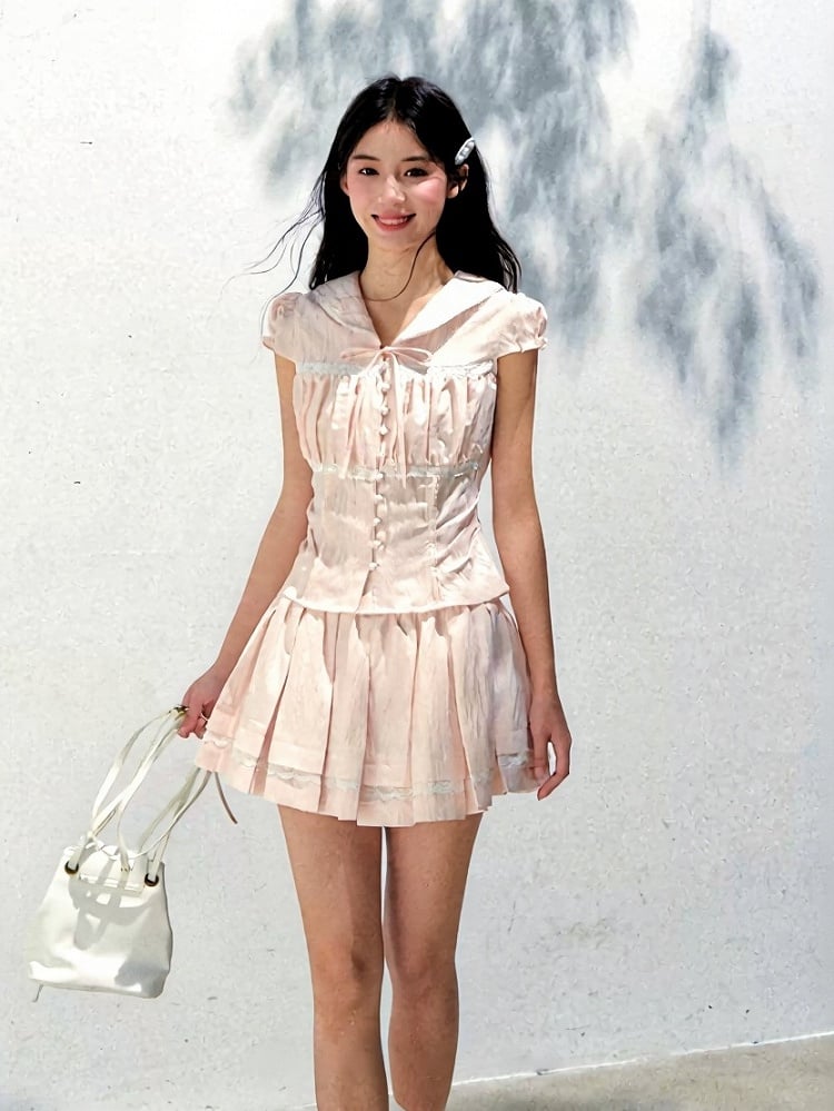 Ruffled Lace and Skirt Details with Pleats Pink