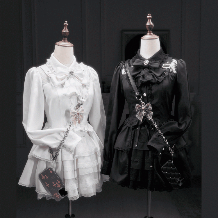 Verzierte Bluse Illusion mit Riemendetails Schnallenausschnitt Weiß Kei Jirai