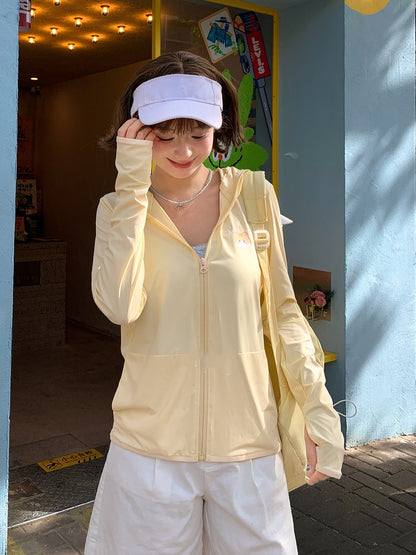 アプリコットキティプリントのゆったりサンプロテクションジャケット