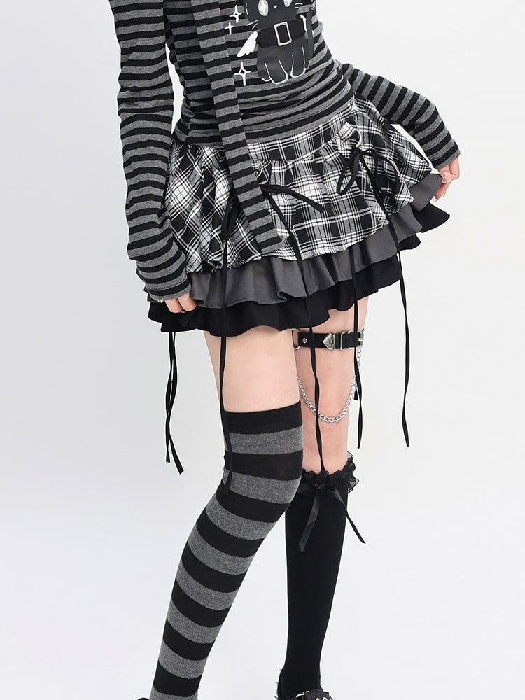 Plaid Tiered Skirt and Red Black Black and White Bowknots Decoration Y2K /