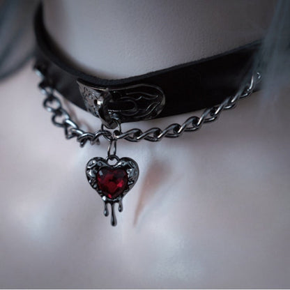 Red Rhinestone Heart-shaped Choker PU Pendant Black