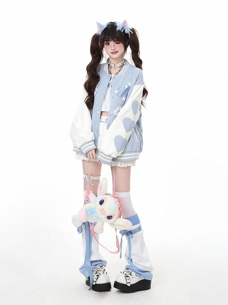 ゆめかわいいピンク/ブルーのキーアップリケ付きベースボールジャケット