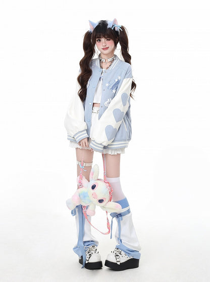 ゆめかわいいピンク/ブルーのキーアップリケ付きベースボールジャケット