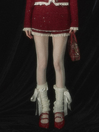 Weihnachtsroter Tweed-Skort, Spitzenbesatz an den Bündchen, Perlendetails