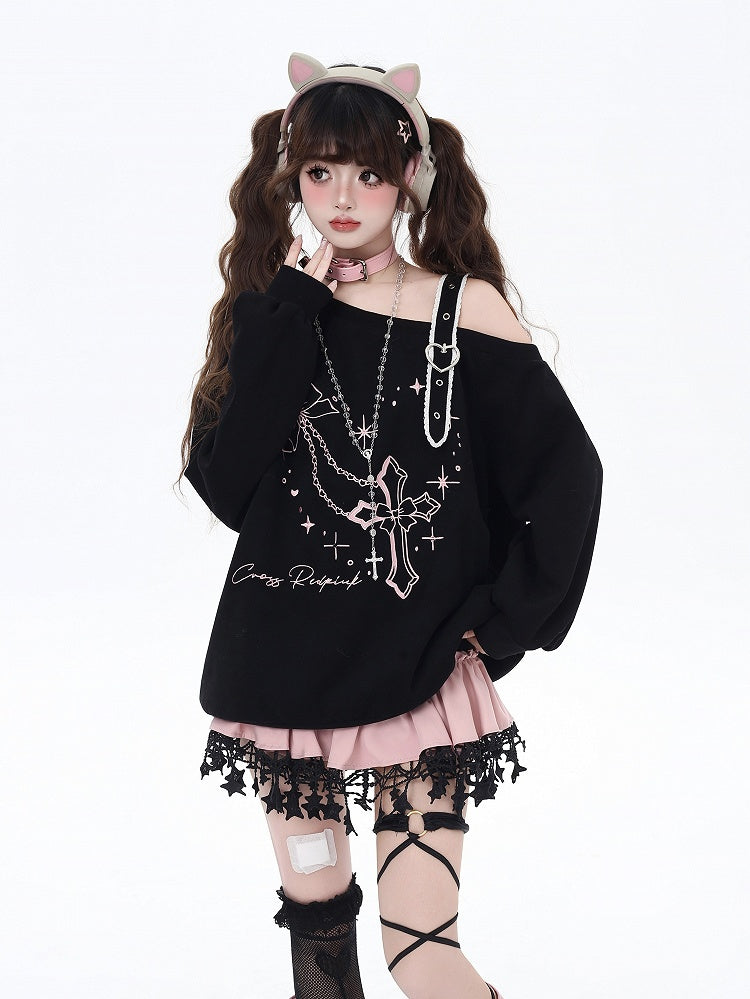ブラック/ピンクのアシンメトリーネックライン、ハートバックル、クロス刺繍スウェットシャツ