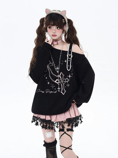 ブラック/ピンクのアシンメトリーネックライン、ハートバックル、クロス刺繍スウェットシャツ