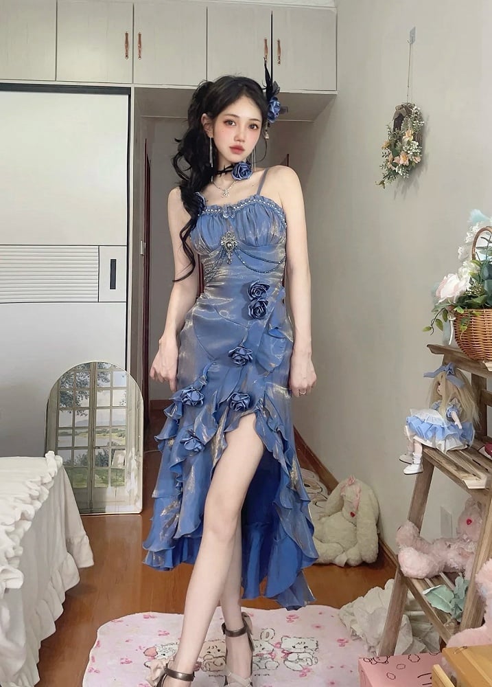 Blaues Abendkleid im Meerjungfrauen-Stil mit Rosette und abnehmbaren Volantärmeln