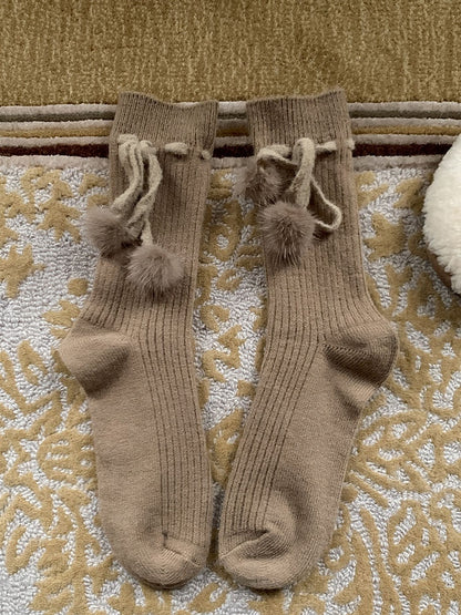 Khaki/Rot/Weiß/Grau/Grün Süße Wadensocken mit Pompons