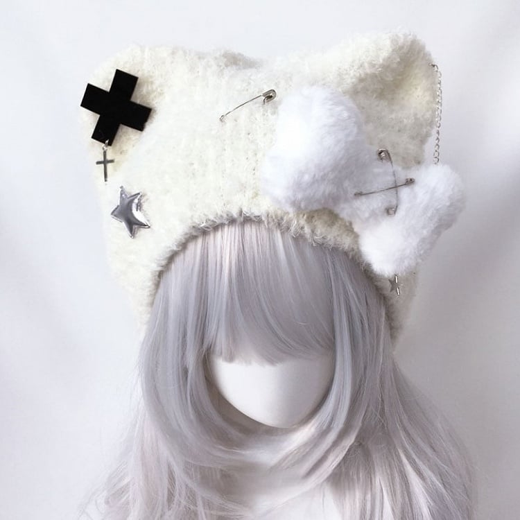 Options Beanie Ears Bone with 2 Knit Cross Bear Details